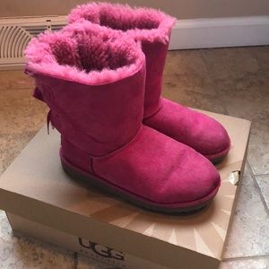 Girls K Bailey Bow Uggs size 3